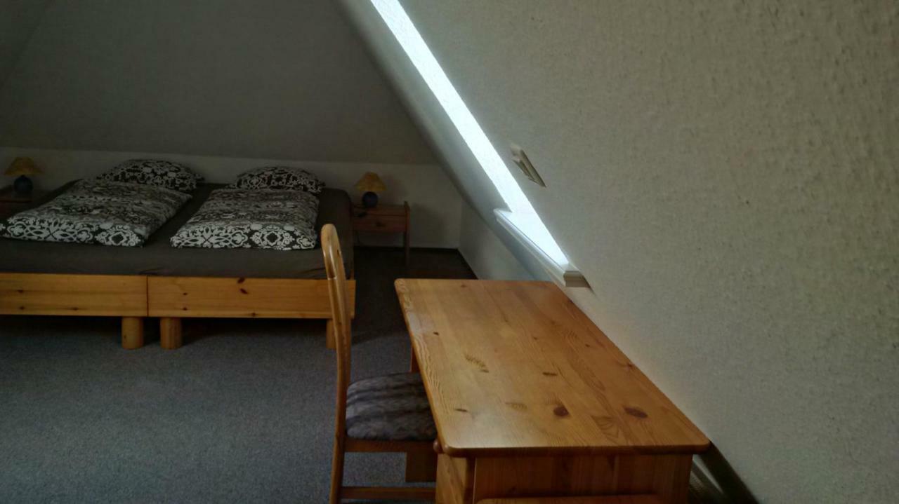 Ferienwohnungen Und Haushaelfte Friesland Midlum  Exterior photo