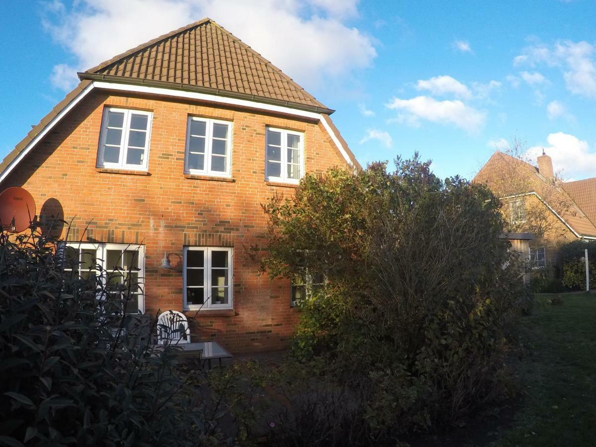 Ferienwohnungen Und Haushaelfte Friesland Midlum  Exterior photo